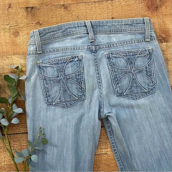 HABITUAL Light Wash Glory BOOTCUT JEANS, Celtic Cross on Pocket - Picture 5 of 14